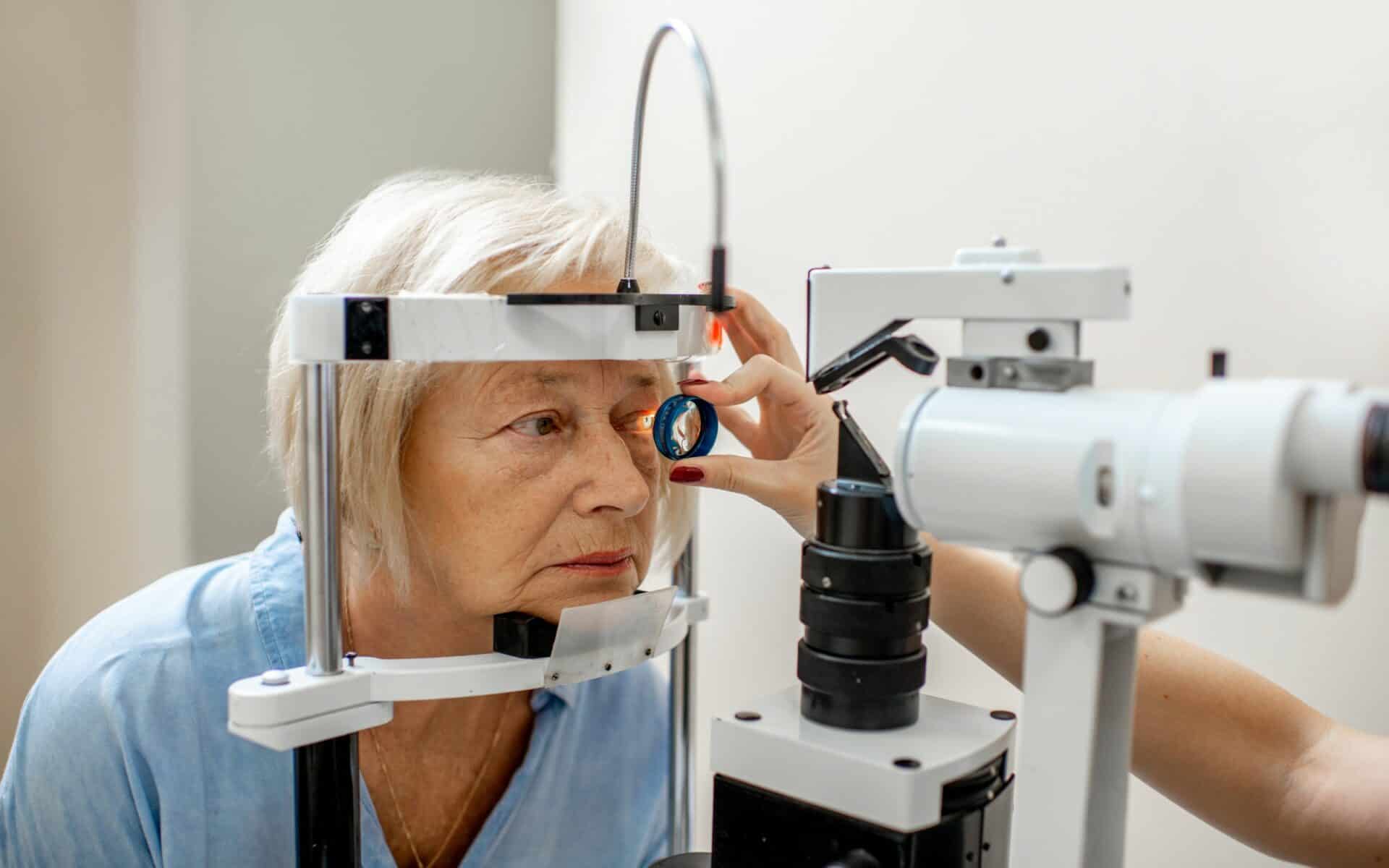 Cataract Surgery and Refractive Lens